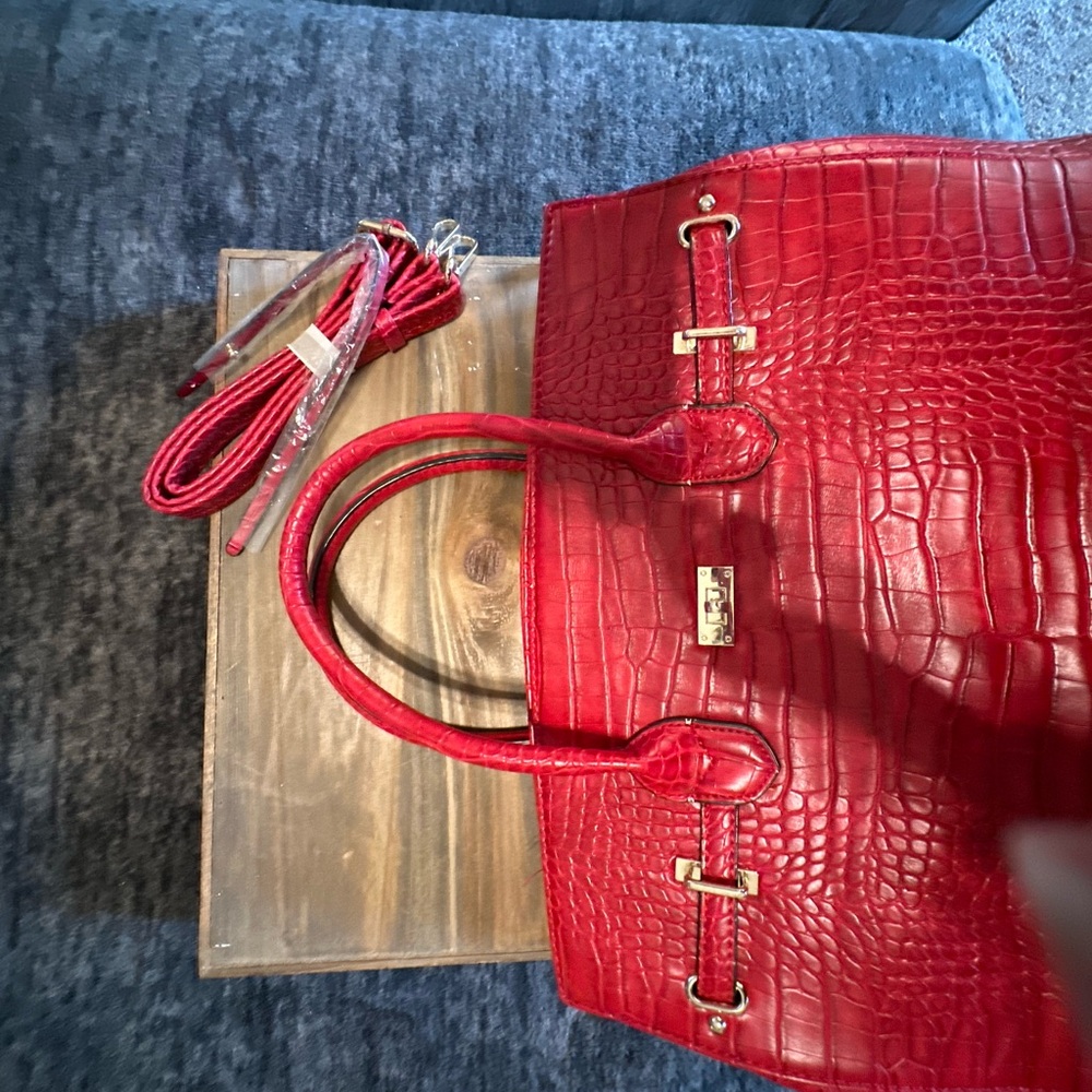 Elegant Red Crocodile-Embossed Tote Bag